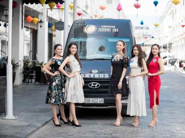 Thuê Xe 9 Chỗ Có Lái Tại Hà Nội Uy Tín, Giá Cả Ưu Đãi