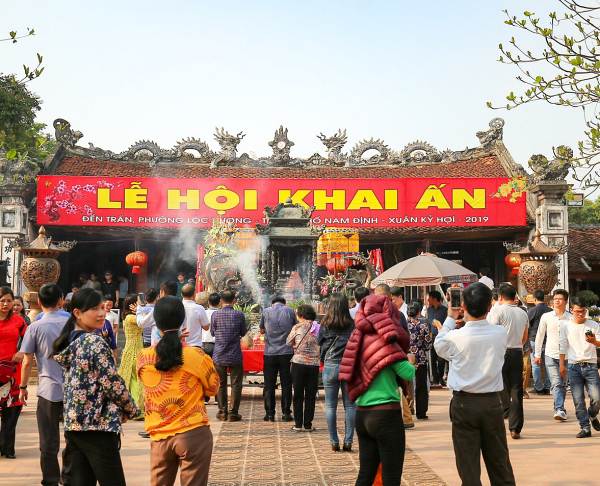 Đền Trần: Địa điểm du lịch nổi bật tại Tràng An Ninh Bình